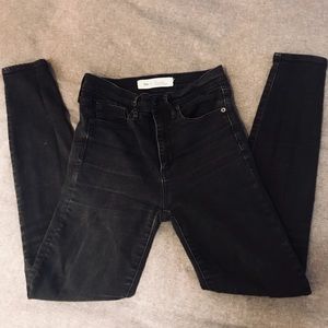 Gap size 26 true skinny high waisted black jeans